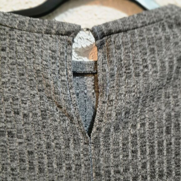 NWT Maggy London Womens Gray Textured Long Sleeve Tiered Dress Size 12 - Picture 3 of 10